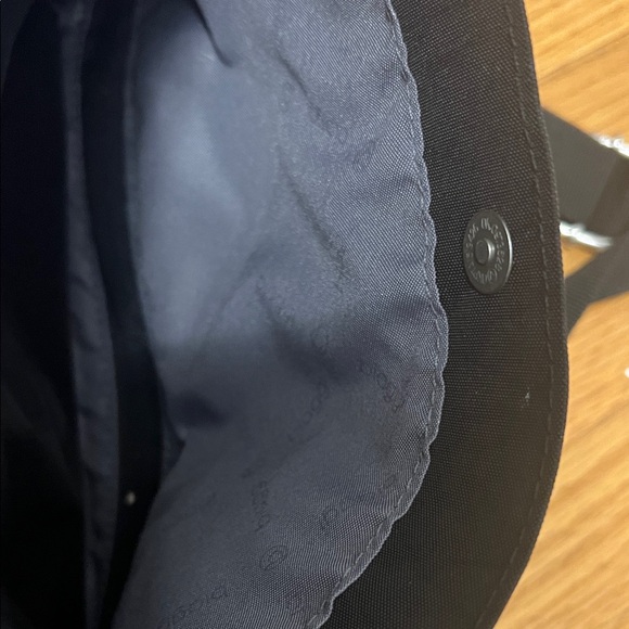 Biaggi On the Go Hobo and Zip Safe travel bag - Picture 6 of 11